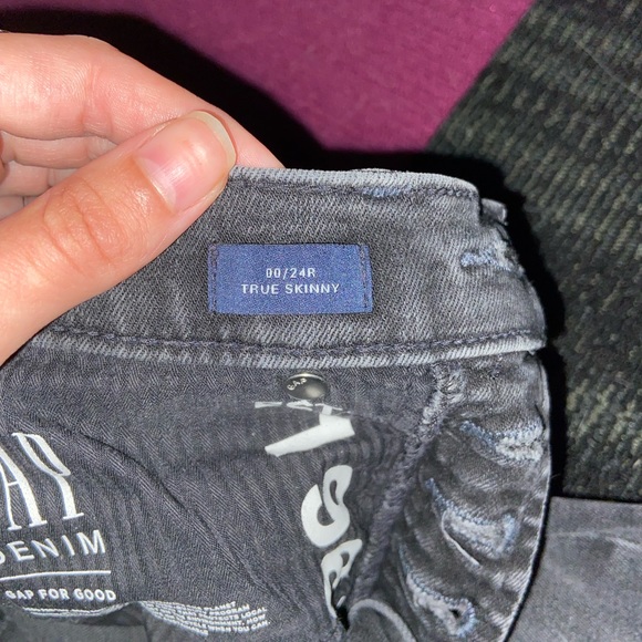 The GAP true skinny jeans (size 24R) - Picture 2 of 2